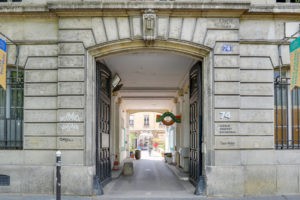 Entrée cour Robin