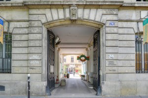 Entrée cour Robin