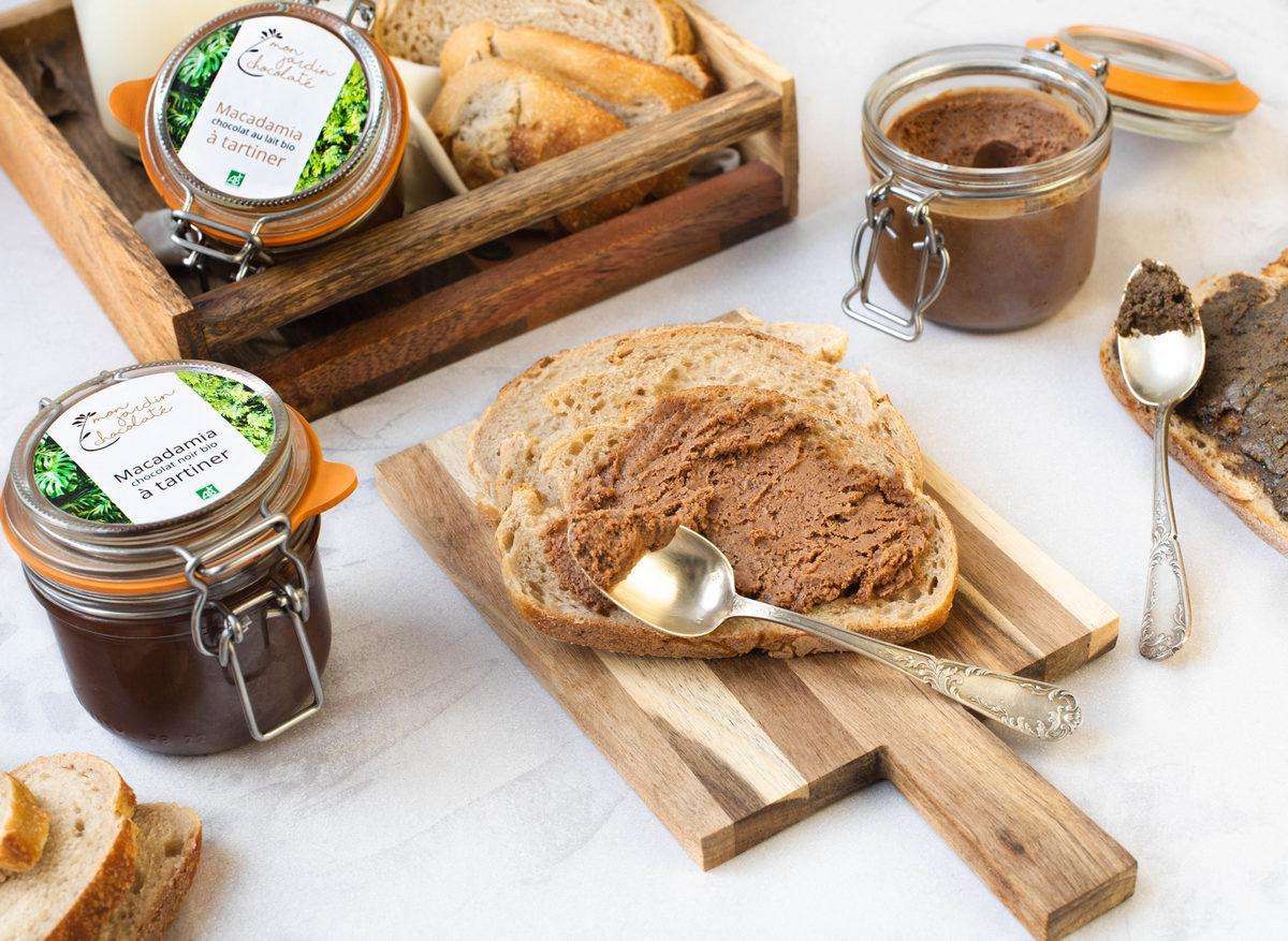 Table de petit déjeuner gourmand aux pâtes à tartiner