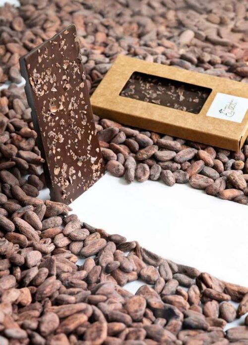 Tablette chocolat noir et grué de cacao